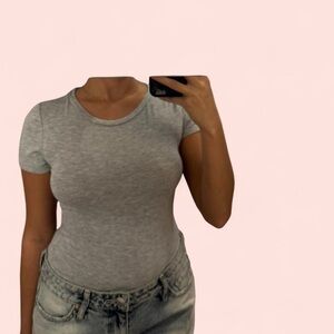 American Eagle Outfitters Light Gray Short Sleeve Tee